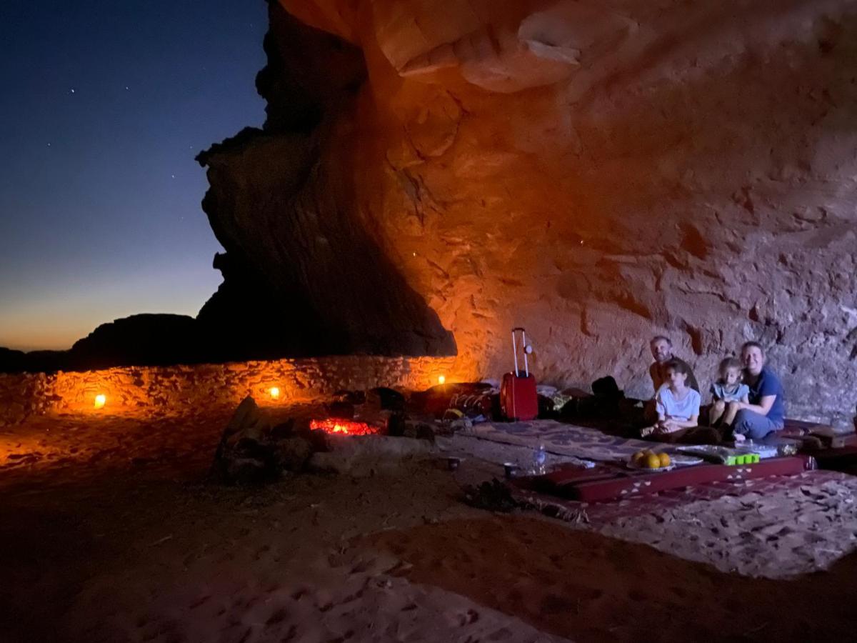 Wadi Rum Sky Tours & Camp Kültér fotó
