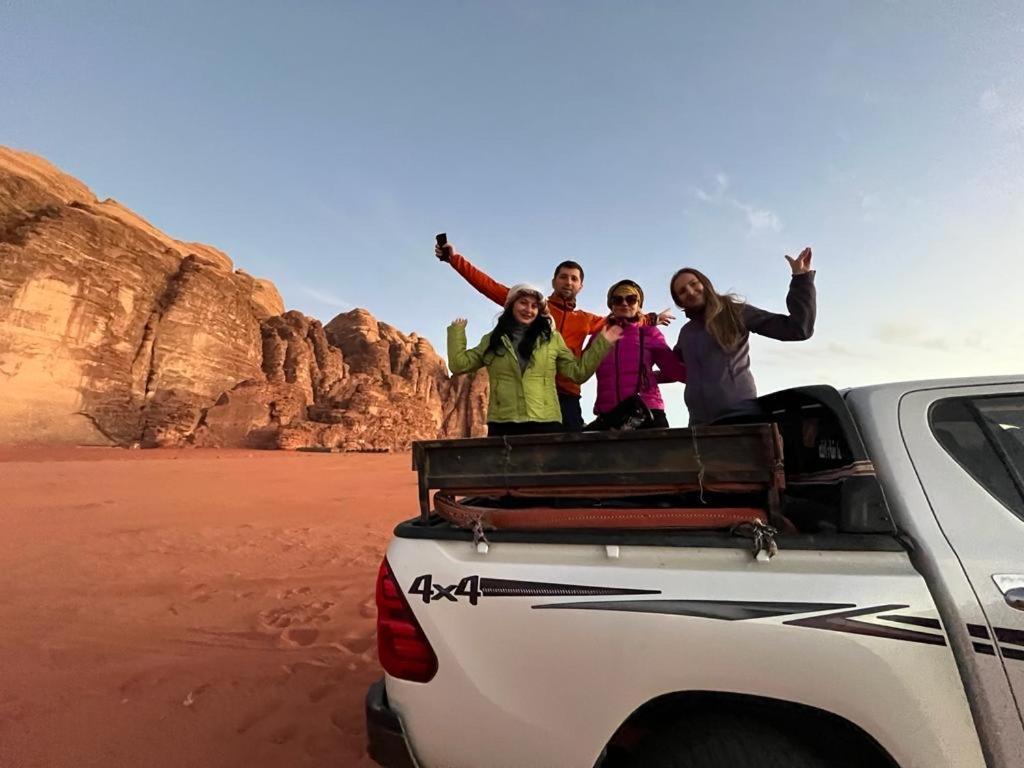 Wadi Rum Sky Tours & Camp Kültér fotó