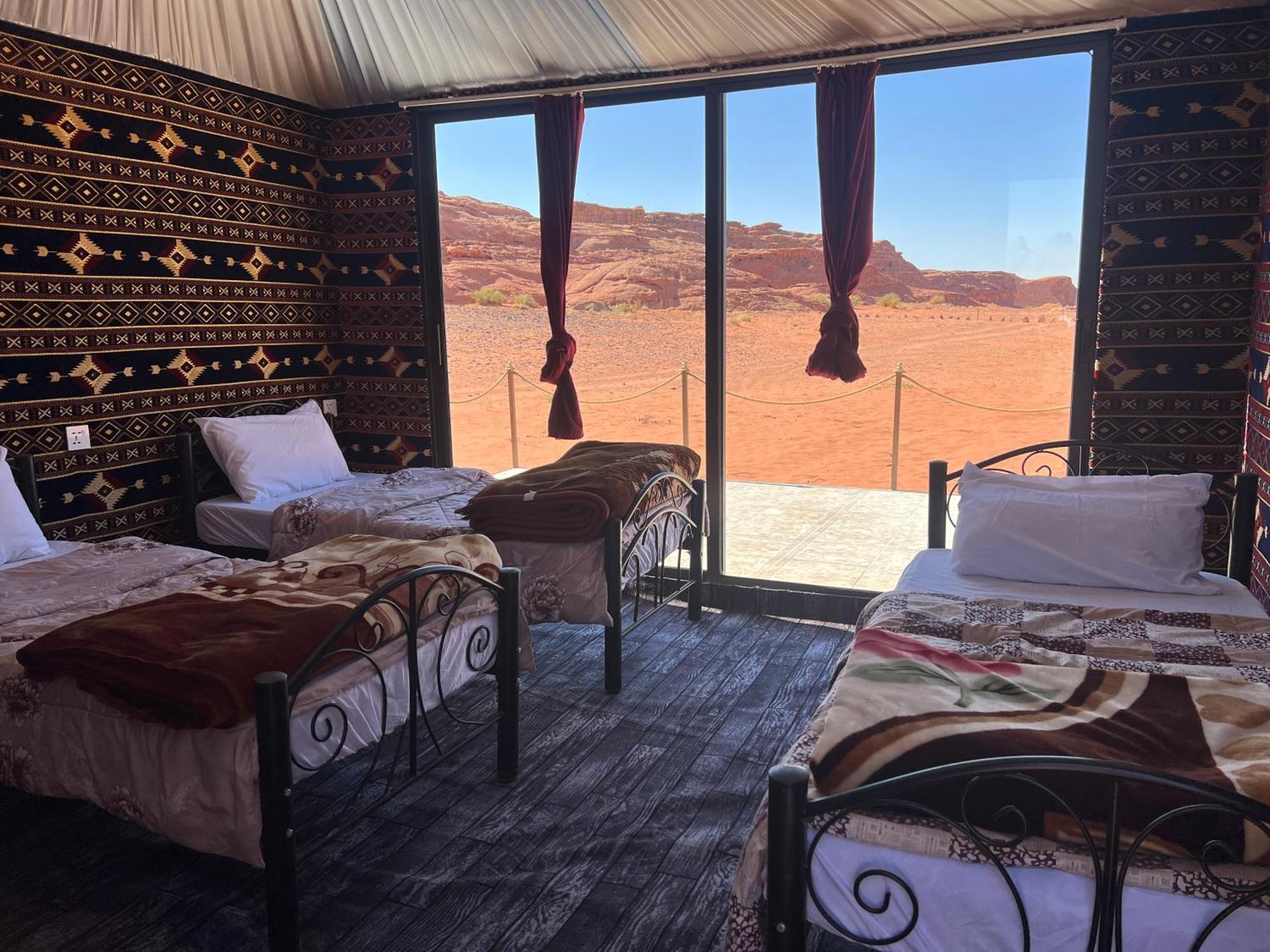Wadi Rum Sky Tours & Camp Kültér fotó