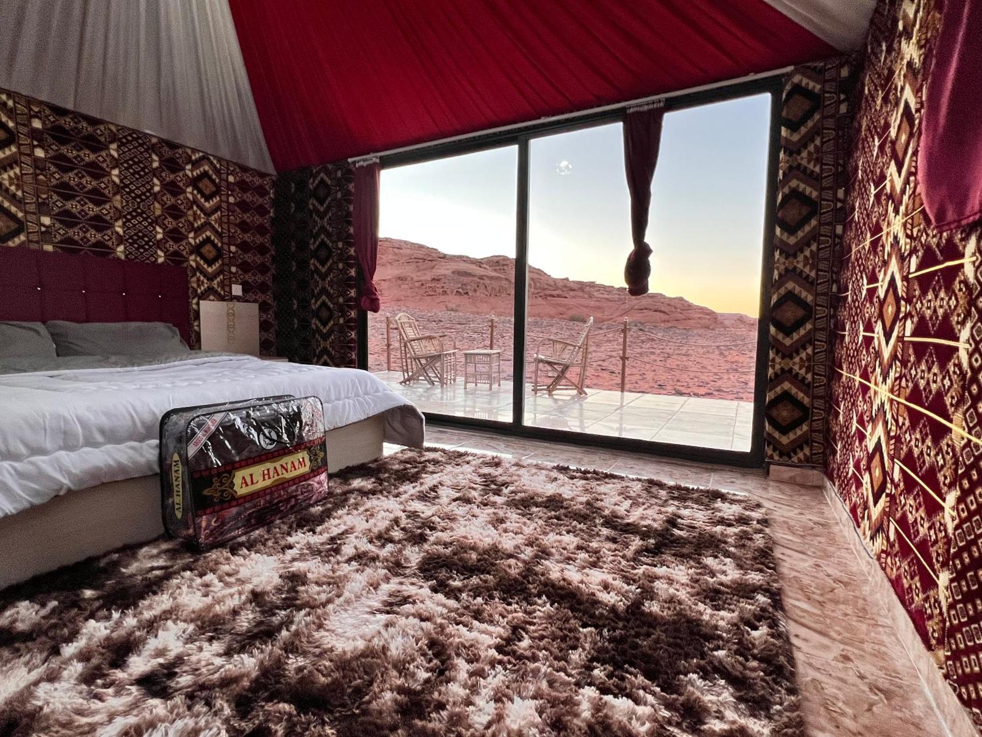 Wadi Rum Sky Tours & Camp Kültér fotó